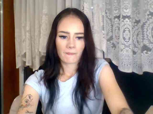 NinaFlirt webcam