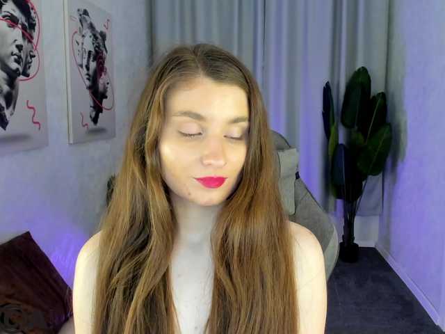 Vanessa-Vibe's BongaCams show and profile