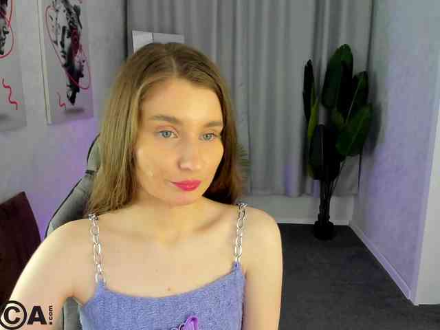 Модель: Vanessa-Vibe