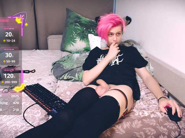 Littlepinkcat live webcam show