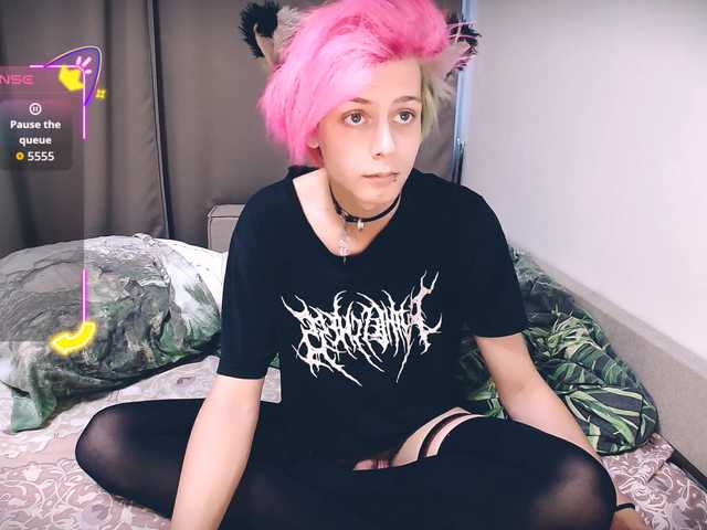 Littlepinkcat live webcam show