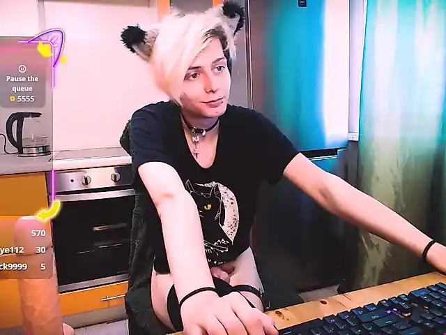 Littlepinkcat