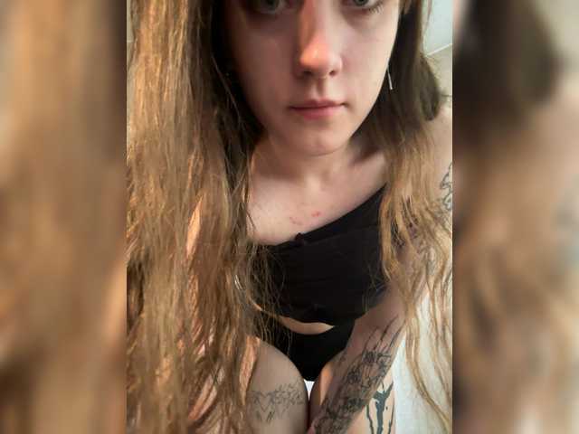 meowluly live cam on BongaCams
