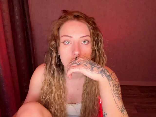 meowluly live cam on BongaCams