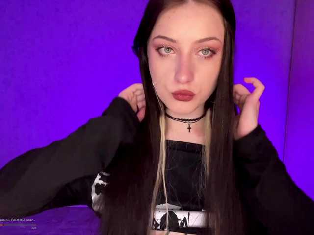 meowluly's BongaCams show and profile