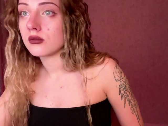 meowluly live cam on BongaCams