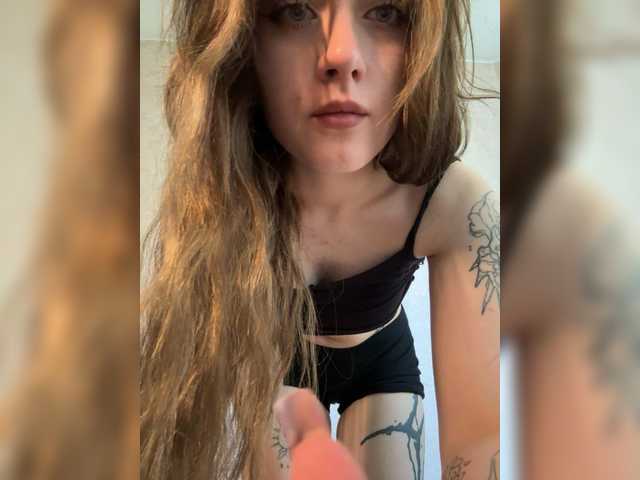 meowluly live cam on BongaCams