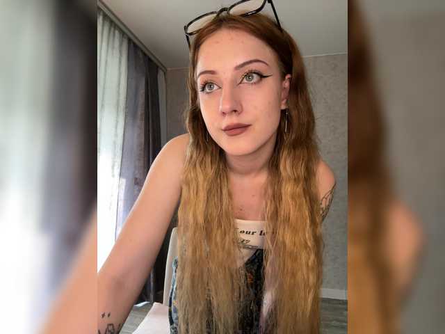 meowluly live cam on BongaCams