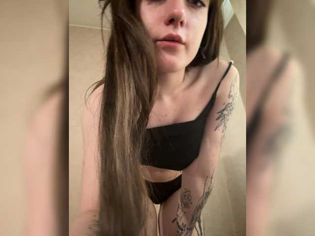 meowluly live cam on BongaCams