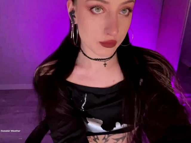 meowluly's BongaCams show and profile