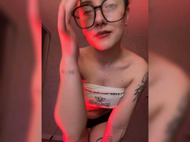 meowluly live cam on BongaCams