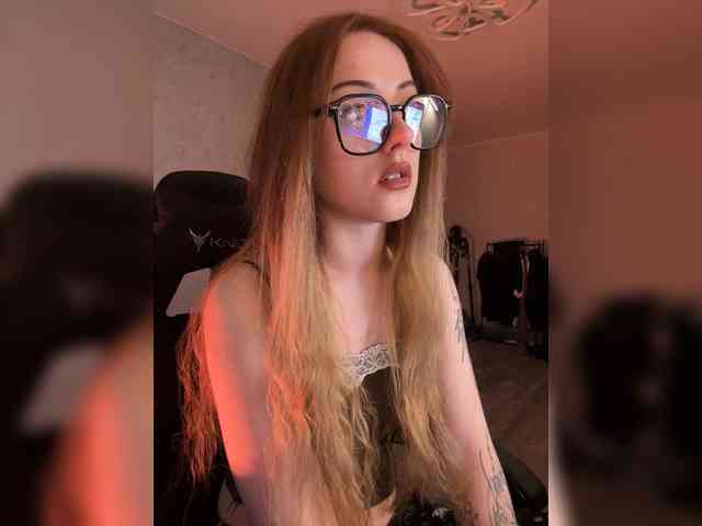 meowluly webcam