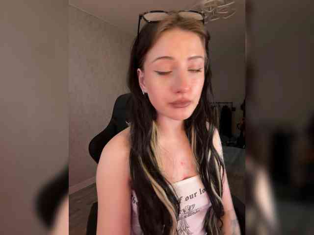 meowluly webcam