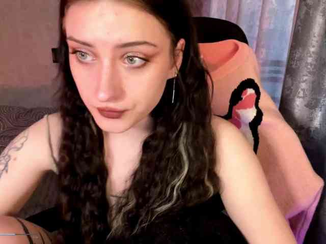 meowluly webcam