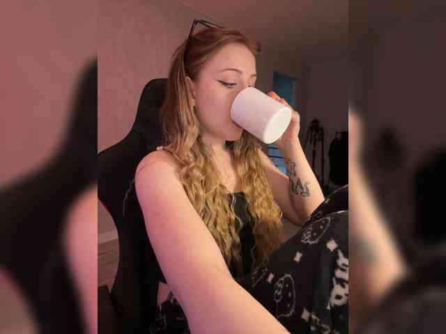 meowluly webcam