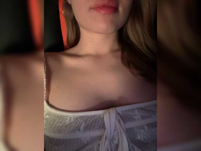 -DarinaXXX-'s BongaCams show and profile