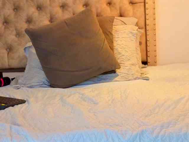 AmbarLorem Live Webcam on BongaCams