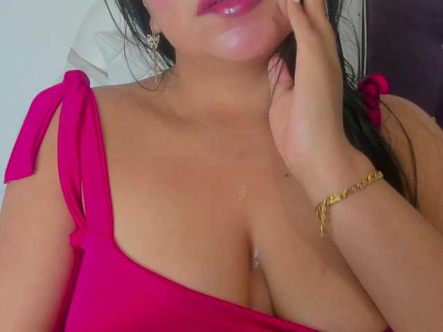 VeronicaSquirt's BongaCams show and profile