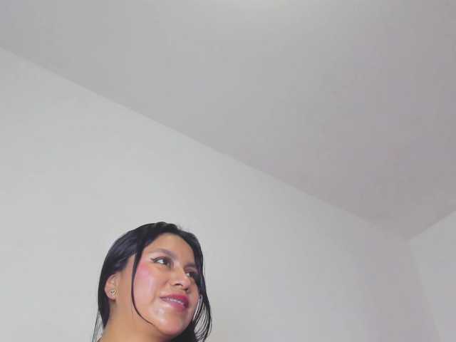 veronicasquirt live cam on BongaCams