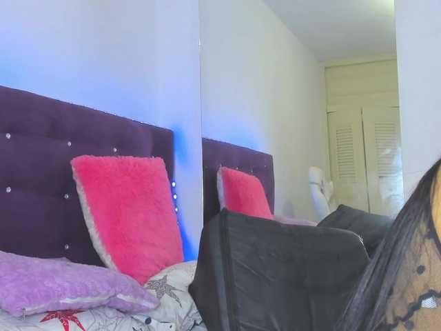 veronicasquirt live cam on BongaCams