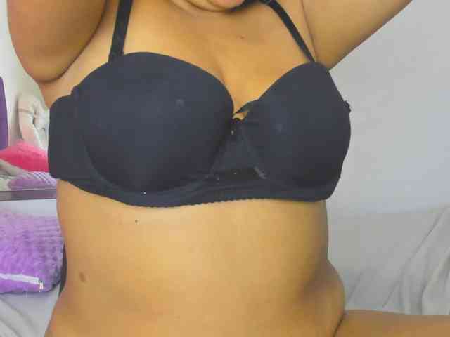 veronicasquirt webcam
