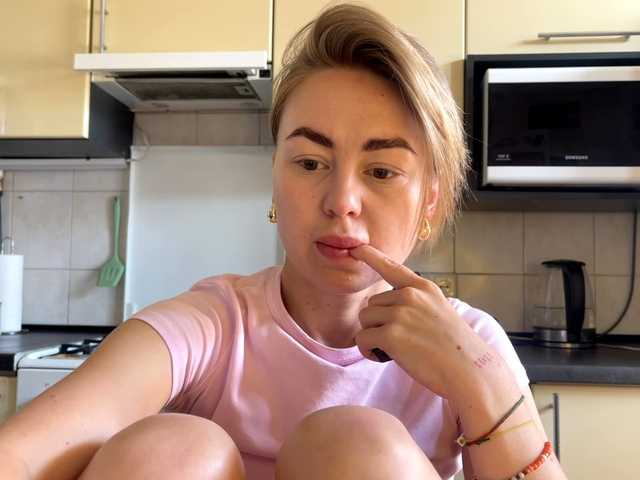 MartaLuna live cam on BongaCams