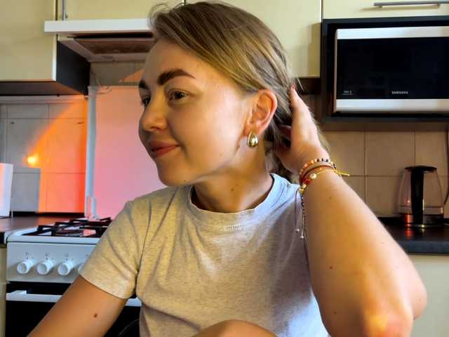MartaLuna live webcam show