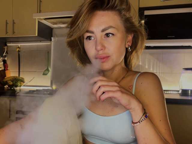 MartaLuna live cam preview