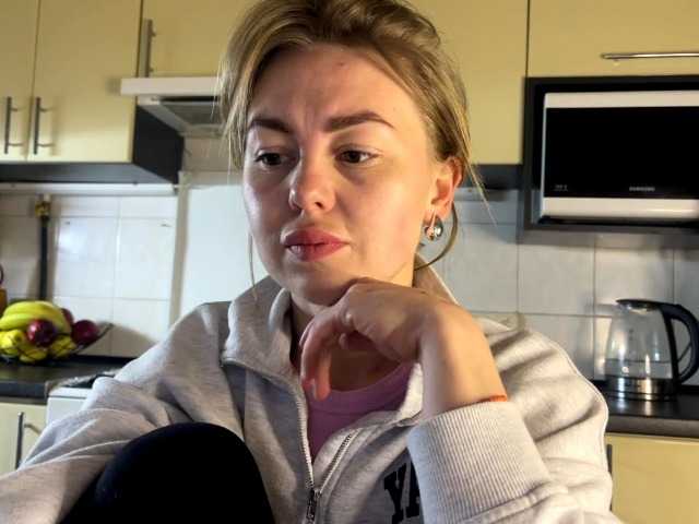 MartaLuna's BongaCams show and profile