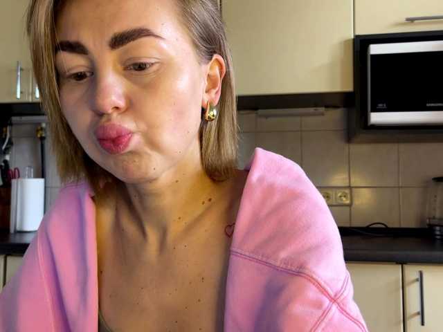 MartaLuna live cam on BongaCams
