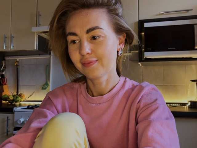 MartaLuna live cam preview