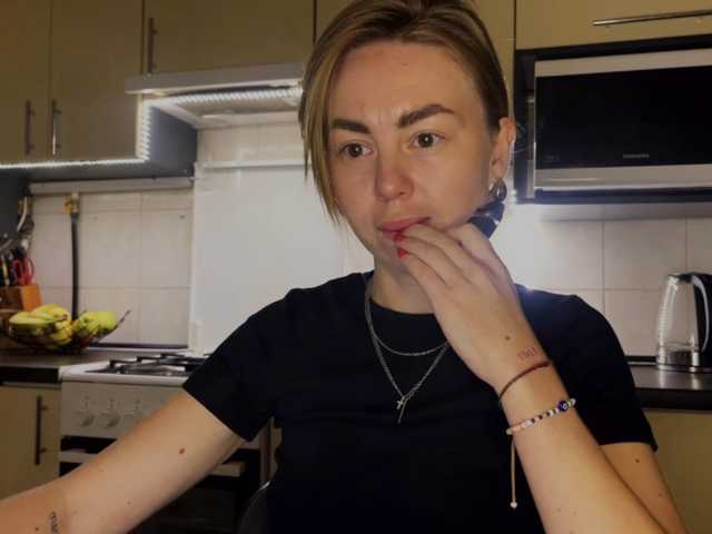 MartaLuna live cam preview