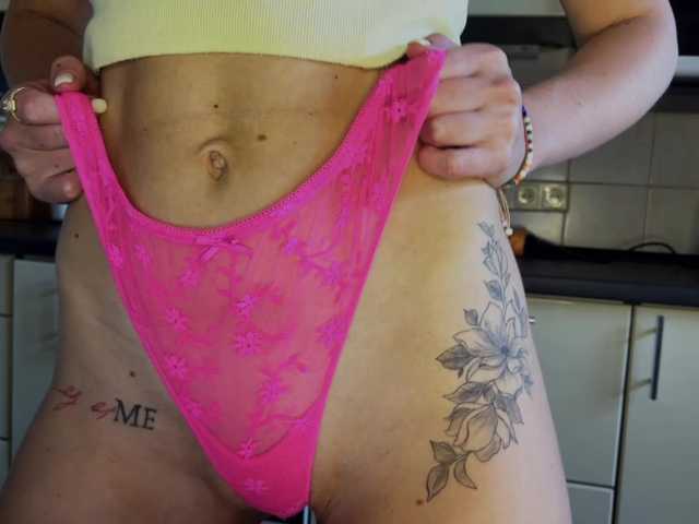 MartaLuna live cam on BongaCams