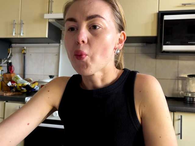 MartaLuna's BongaCams show and profile