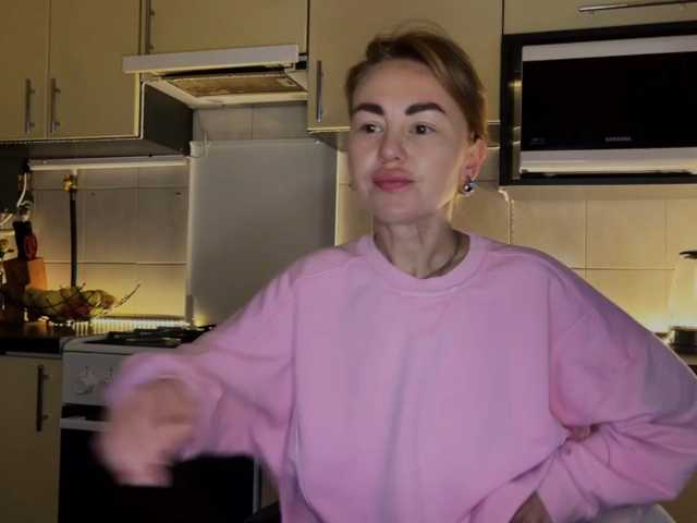 MartaLuna live cam preview