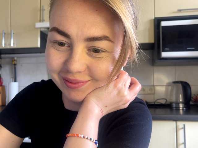 MartaLuna live cam on BongaCams