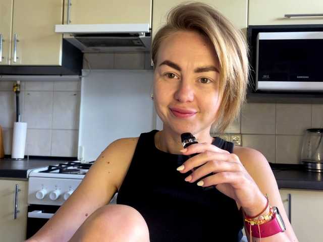 MartaLuna live cam on BongaCams