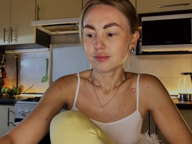 MartaLuna live cam preview