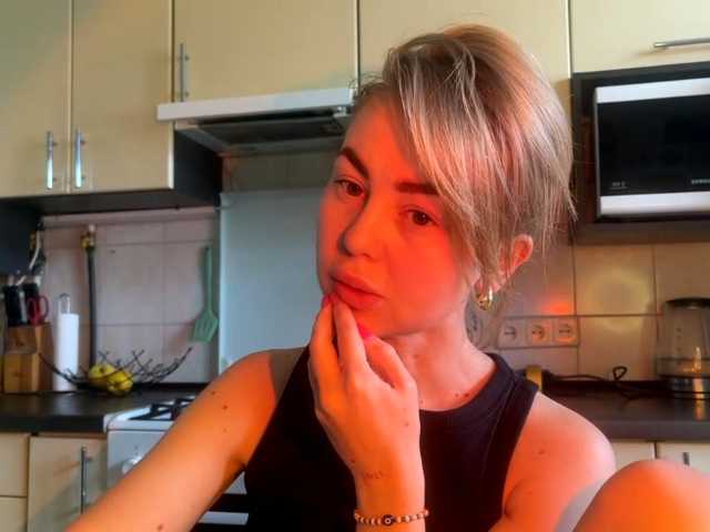 MartaLuna live cam