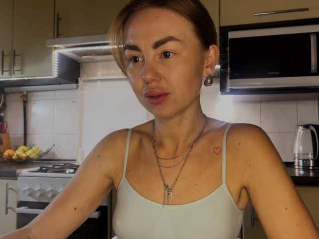 MartaLuna live cam preview