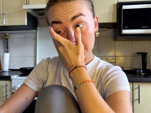 MartaLuna live cam on BongaCams