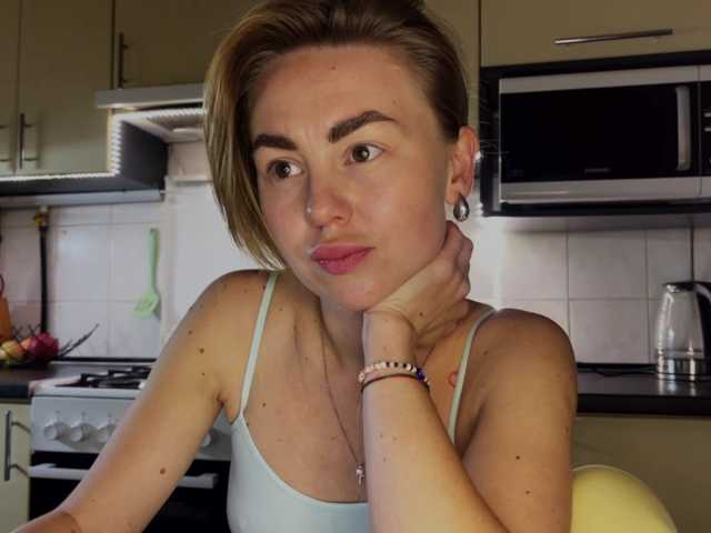 MartaLuna, live now on BongaCams