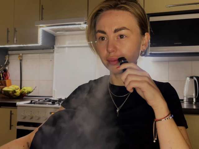MartaLuna, en directo ahora en BongaCams