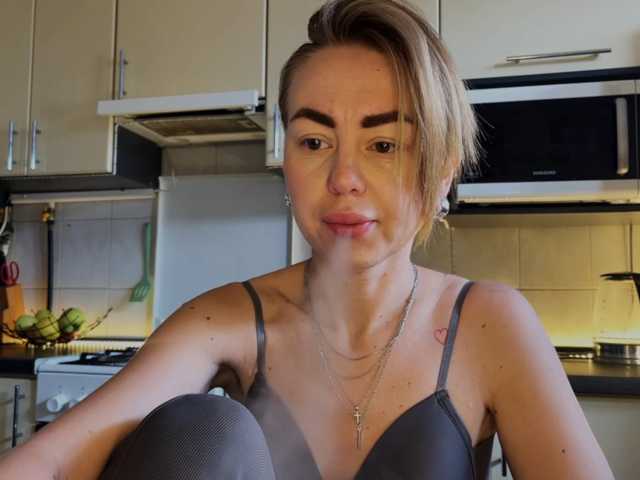 MartaLuna live cam on BongaCams