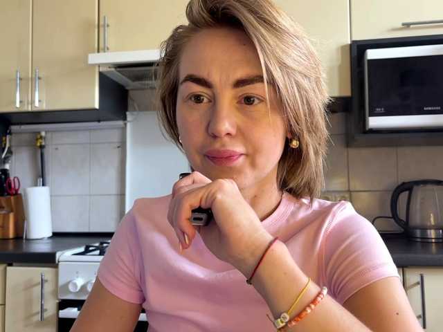 MartaLuna live cam on BongaCams
