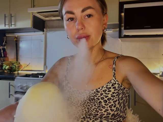 MartaLuna live cam preview