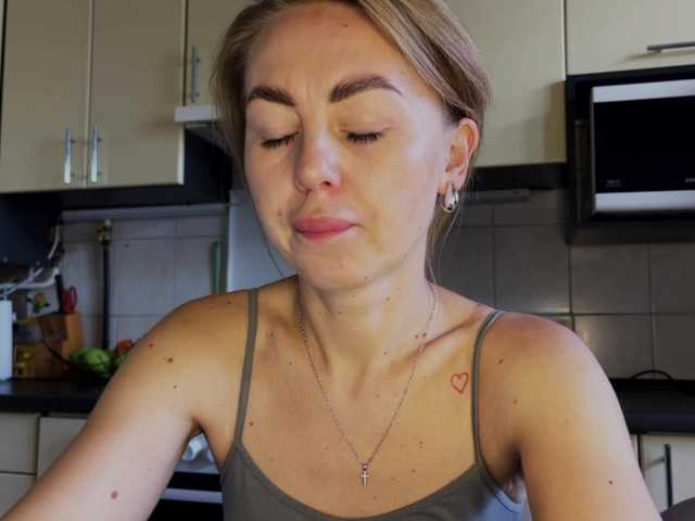 MartaLuna live cam on BongaCams
