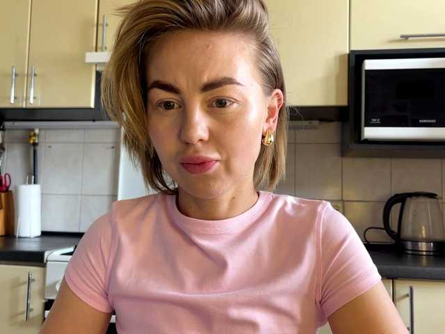 MartaLuna live cam on BongaCams