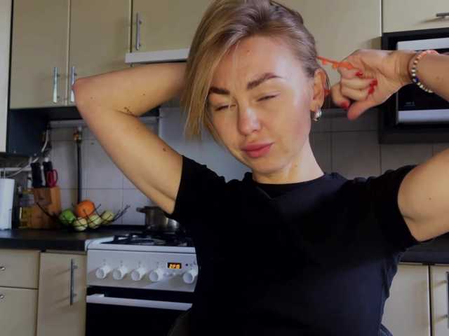 MartaLuna live cam on BongaCams