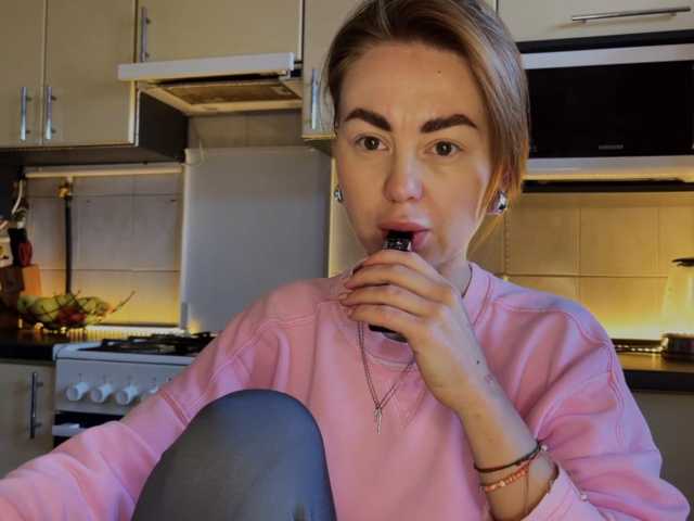MartaLuna live cam on BongaCams